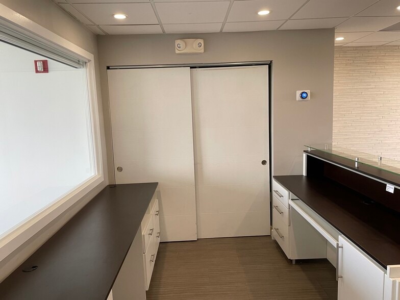 More Photos Of 4770 Biscayne Blvd, Miami Office For Sale