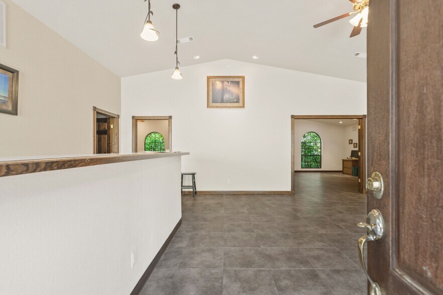 More Photos Of 15288 AR-22, Dardanelle Warehouse For Sale
