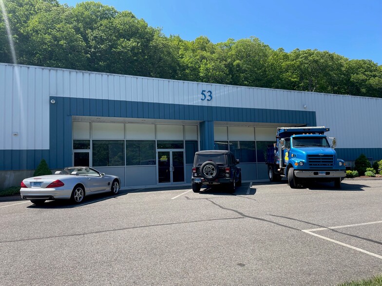 Primary Photo Of 53 Lancaster Dr, Beacon Falls Warehouse For Sale