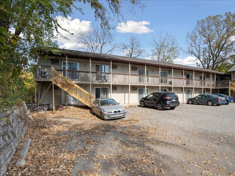 More Photos Of 732 Michael St, Iowa City Apartments For Sale