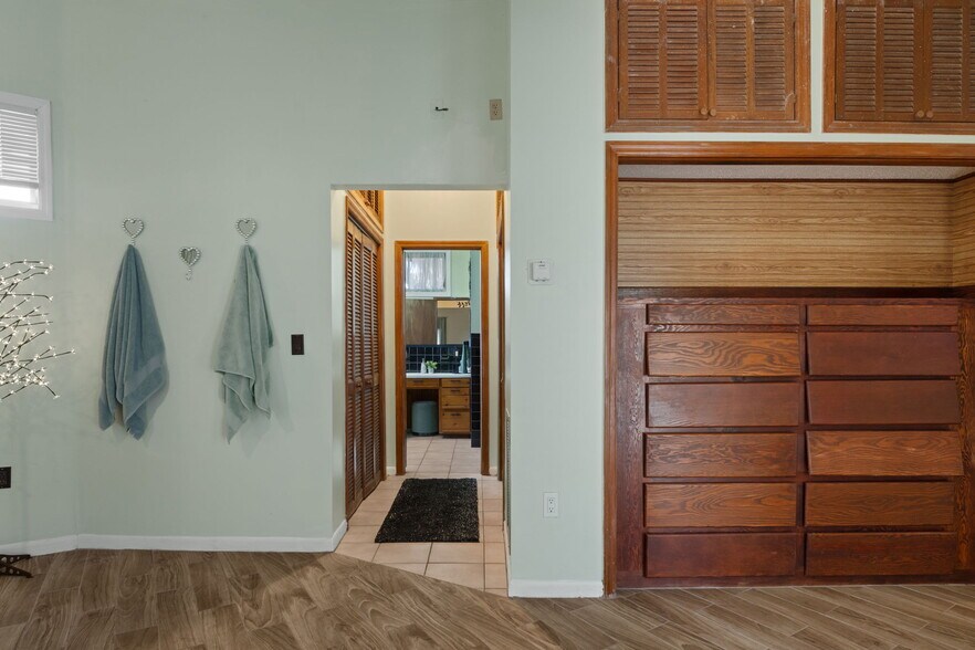 More Photos Of 8301 Congress St, Port Richey Flex For Sale