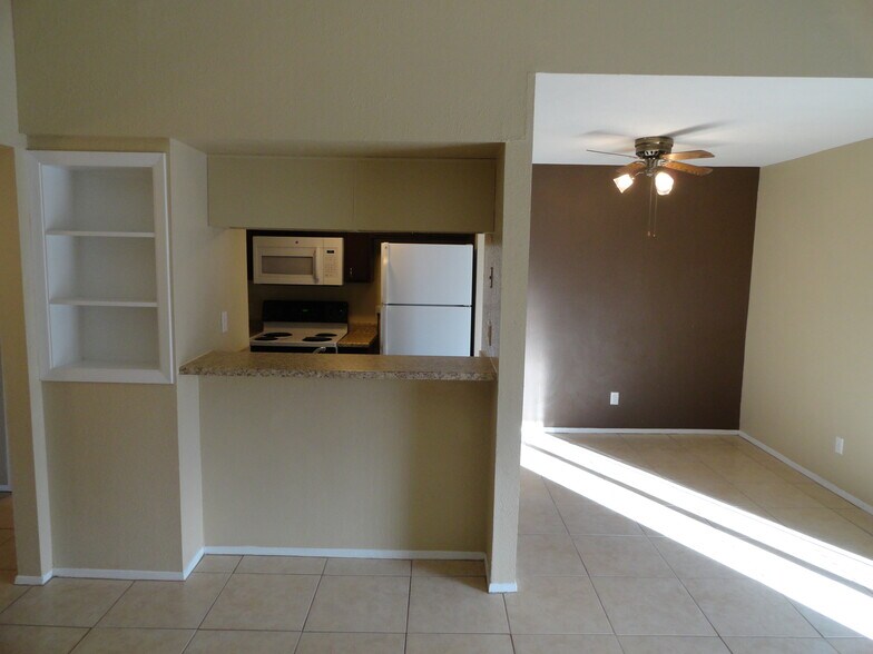 More Photos Of 1620 N Wilmot Rd, Tucson Apartments For Sale