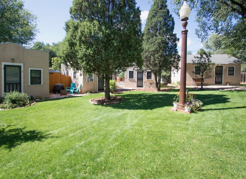 More Photos Of 102 Holly St, Colorado Springs Apartments For Sale