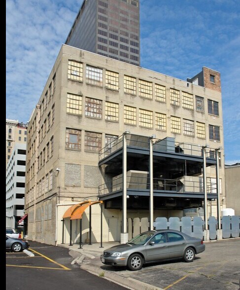 More Photos Of 34-38 N Jefferson St, Dayton Office For Sale