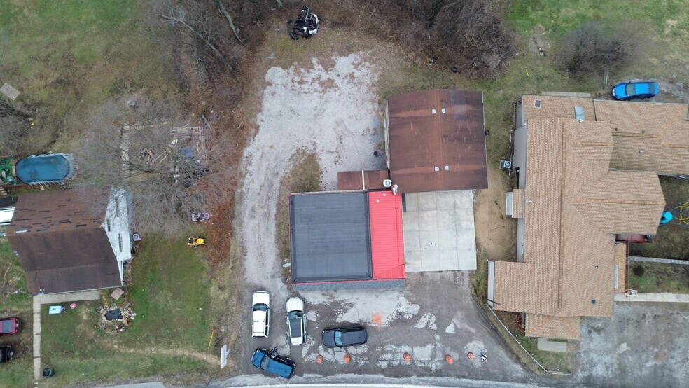 More Photos Of 2738 Eldersville Rd, Follansbee Flex For Sale