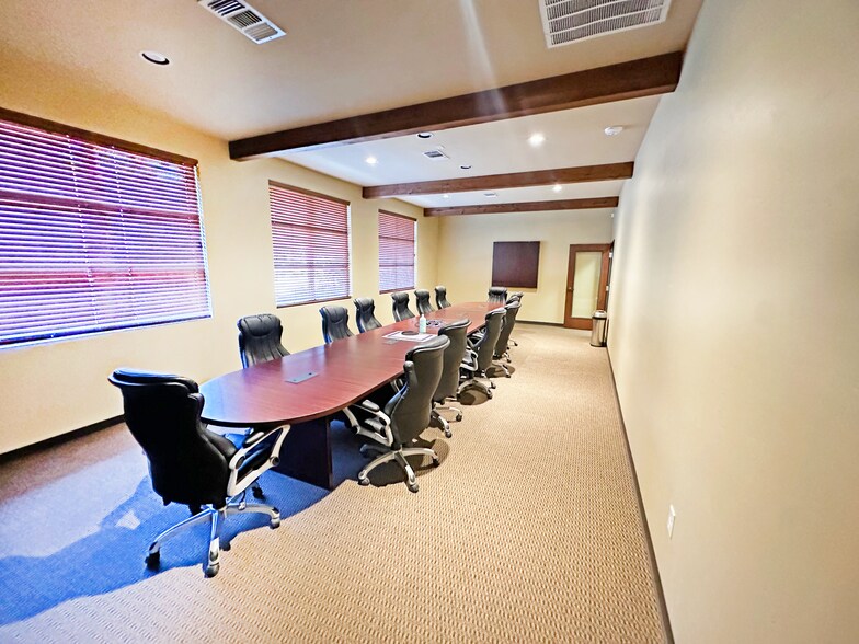 More Photos Of 700 Katy Rd, Keller Office For Sale