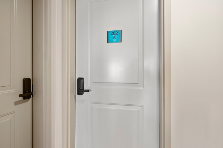 More Photos Of 45 E 150 S, Garden City Apartments For Sale