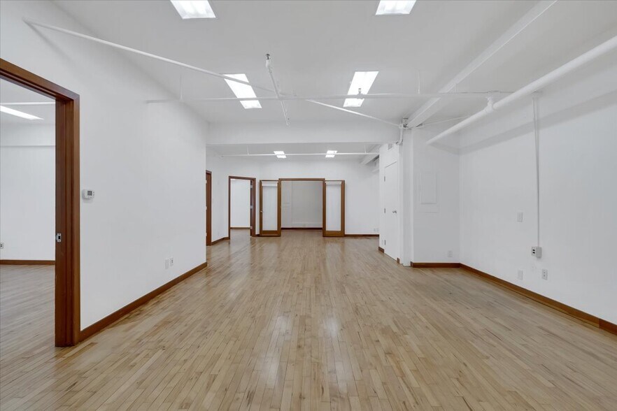 More Photos Of 2525 Main St, Santa Monica Office For Lease