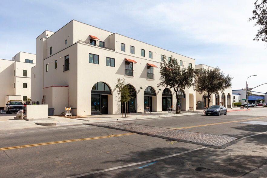 More Photos Of 735 N Orange Blvd, Pasadena Apartments For Sale