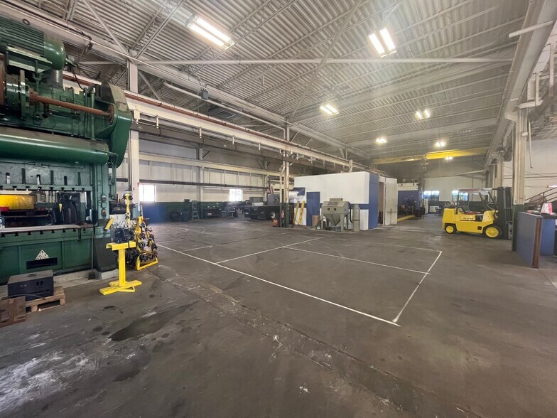 More Photos Of 2385 Walker Ave, Grand Rapids Manufacturing For Sale