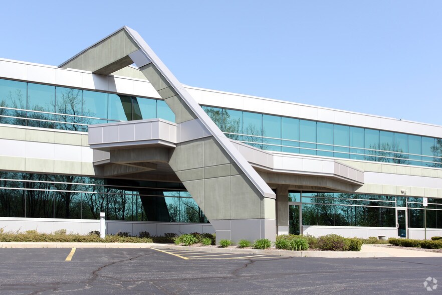 More Photos Of 550 3 Mile Rd NW, Grand Rapids Medical For Lease
