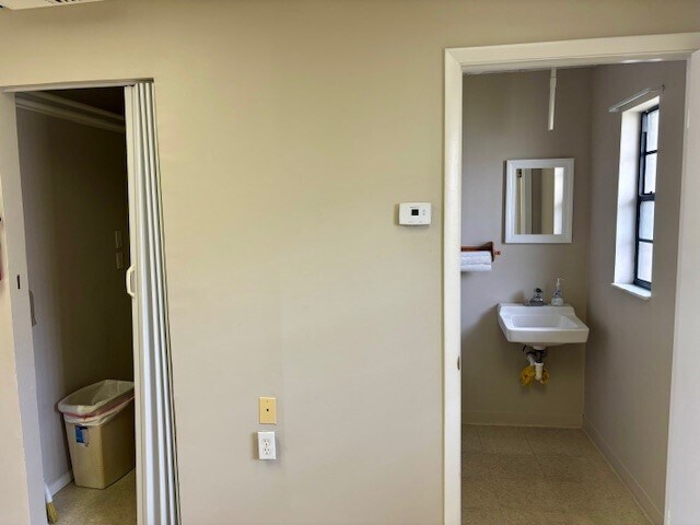 More Photos Of 40417-40431 US Highway 19 N, Tarpon Springs Storefront Retail Office For Lease