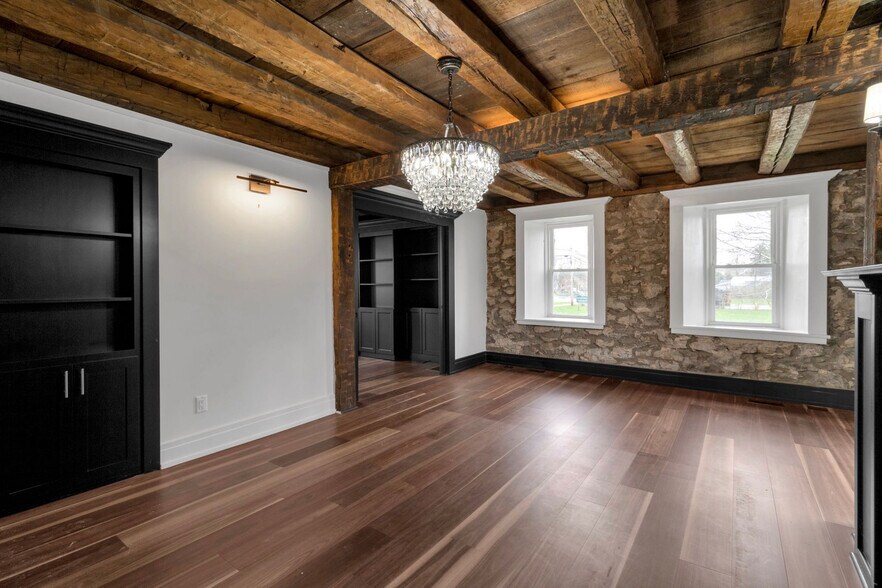 More Photos Of 9060 Main St, Clarence Storefront Retail Residential For Sale