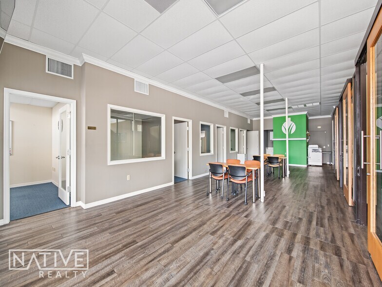 More Photos Of 2700 E Oakland Park Blvd, Fort Lauderdale Office For Sale