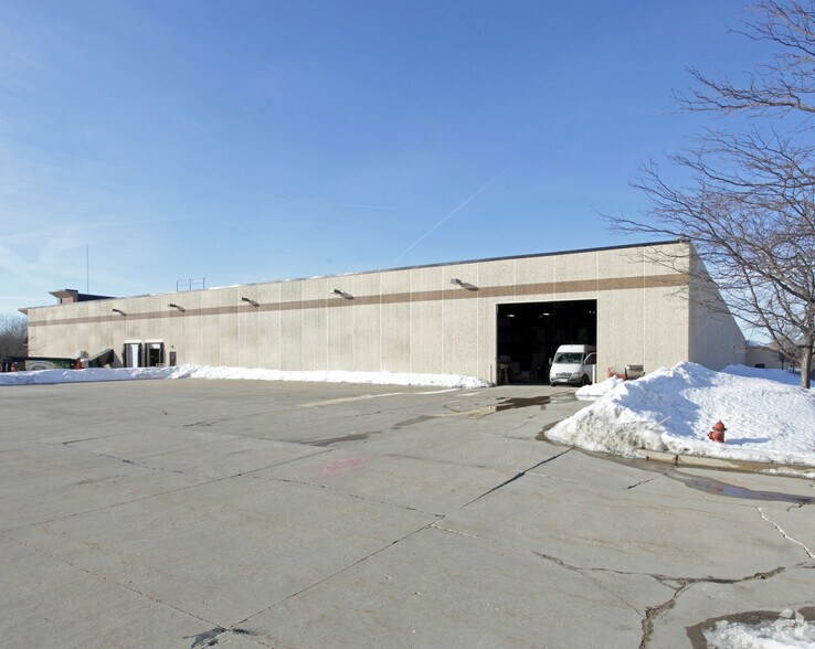 More Photos Of 1175-1231 N Gary Ave, Carol Stream Unknown For Lease