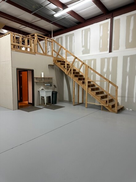 More Photos Of 2270 Pendley Rd, Cumming Warehouse For Sale