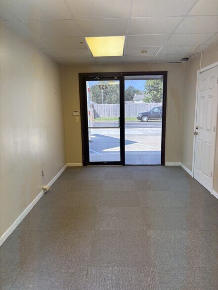Primary Photo Of 460 S Post Oak Rd, Sulphur Self Storage For Lease