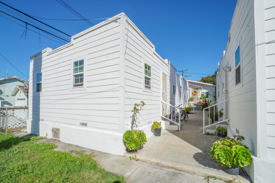 More Photos Of 20414 Kenwood Ave, Torrance Apartments For Sale