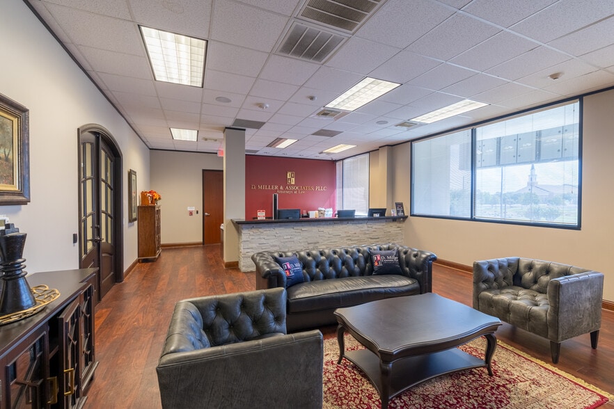 More Photos Of 2610 W Sam Houston Pky S, Houston Office For Sale