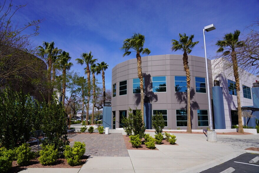 More Photos Of 1401 N Green Valley Pky, Henderson Medical For Lease