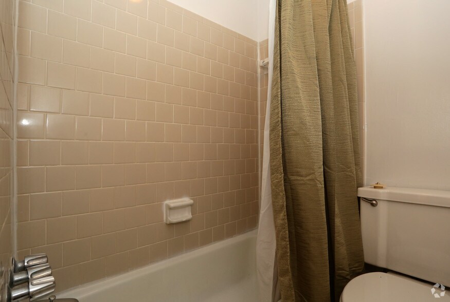 More Photos Of 360 Riverside Pkwy, Austell Apartments For Sale