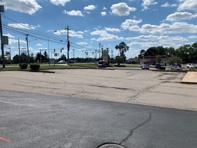 More Photos Of 1780 Ridge Rd E, Rochester Unknown For Lease