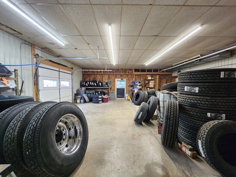 More Photos Of 310 Highway 71, Sioux Rapids Auto Repair For Sale