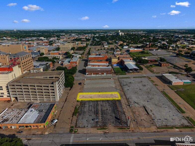 More Photos Of 705 Lamar St, Wichita Falls Office For Sale