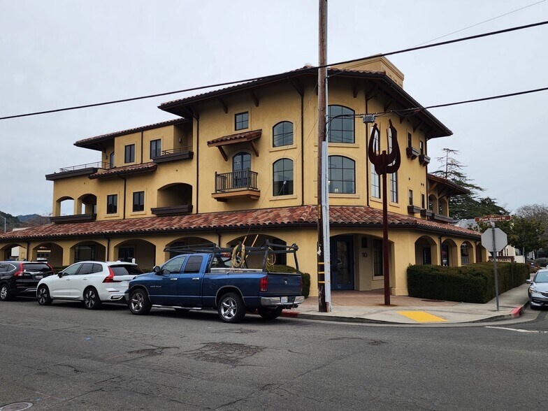 More Photos Of 10 Maple St, Sonoma Office For Sale