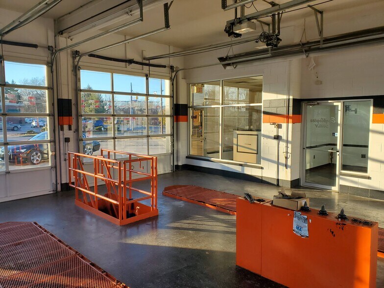 More Photos Of 1307 N Detroit St, Xenia Auto Repair For Sale