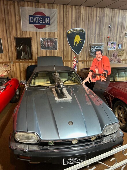 More Photos Of , Toledo General Retail For Sale