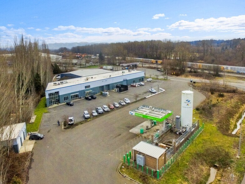 More Photos Of 3077 20th St E, Fife Warehouse For Lease