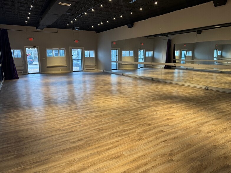 More Photos Of 650-656 Washington St, Norwood Storefront For Lease