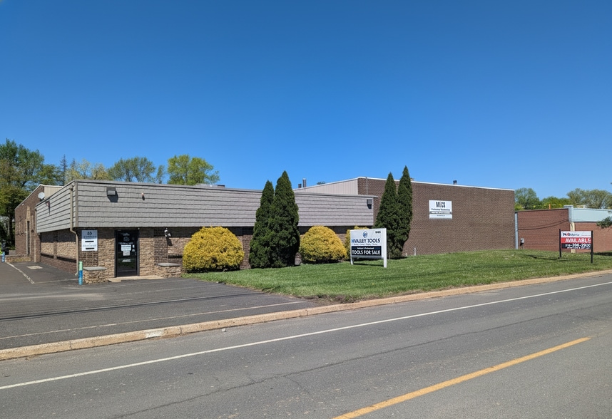 Primary Photo Of 1065 Industrial Blvd, Southampton Warehouse For Lease