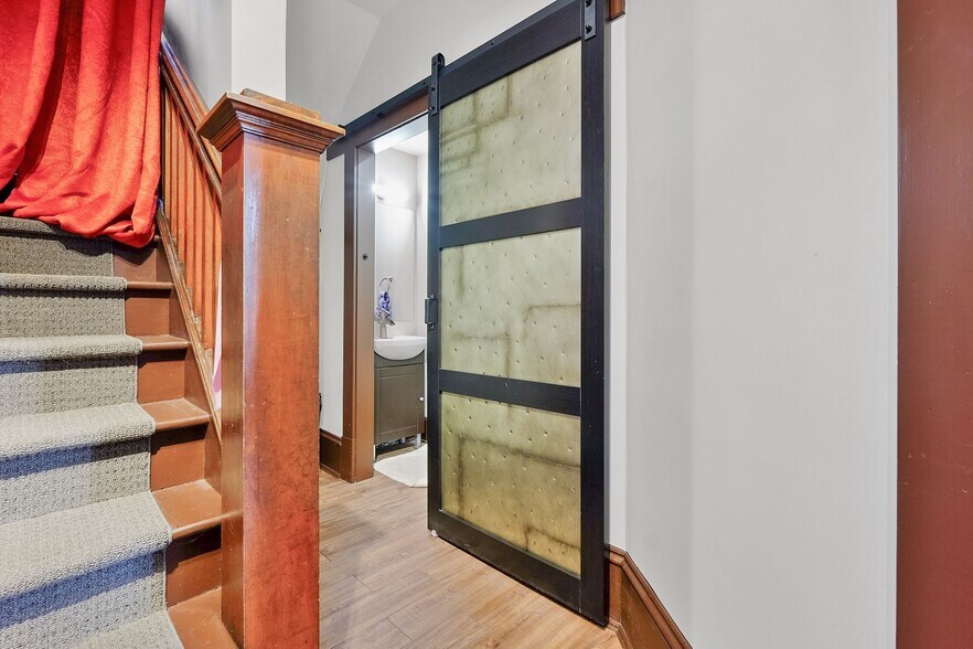 More Photos Of 1031 Carling Av, Ottawa Apartments For Sale
