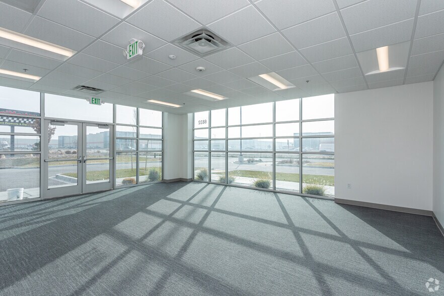 More Photos Of 6865-6941 W 2100 S, West Valley City Unknown For Lease