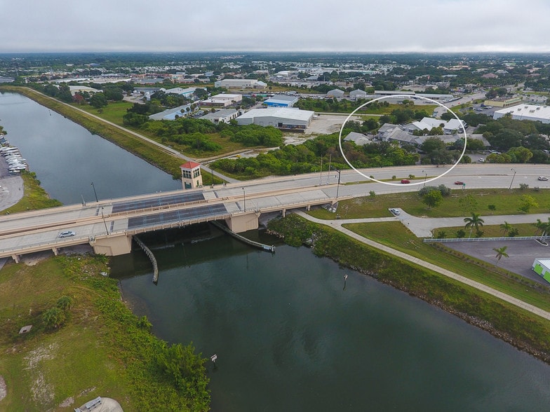 More Photos Of 1505 Tamiami Trl S, Venice Medical For Sale