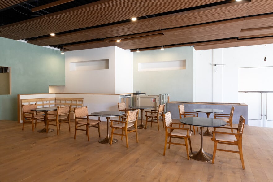 More Photos Of 915 Wilshire Blvd, Los Angeles Office For Lease