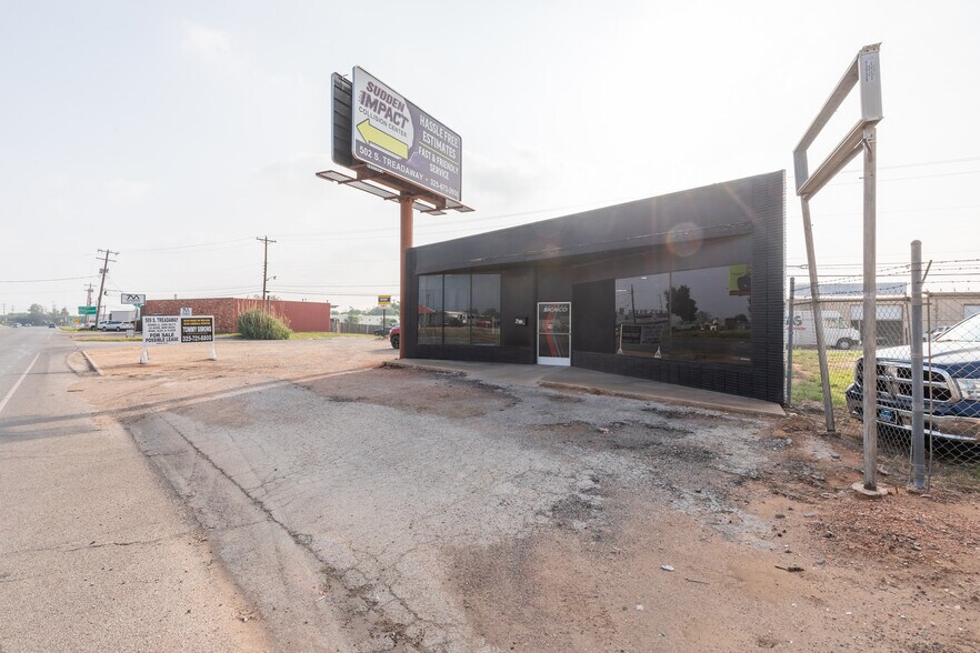 More Photos Of 509 S Treadaway Blvd, Abilene Flex For Sale