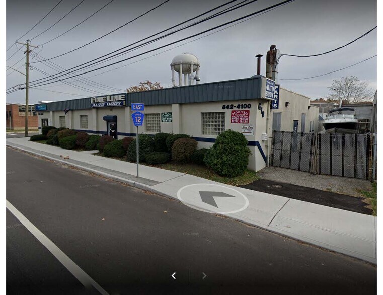 Primary Photo Of 610 Oak St, Copiague Warehouse For Sale