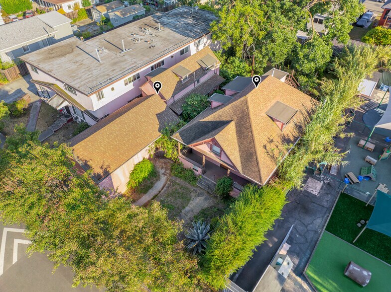 More Photos Of 1614 Russell St, Berkeley Apartments For Sale