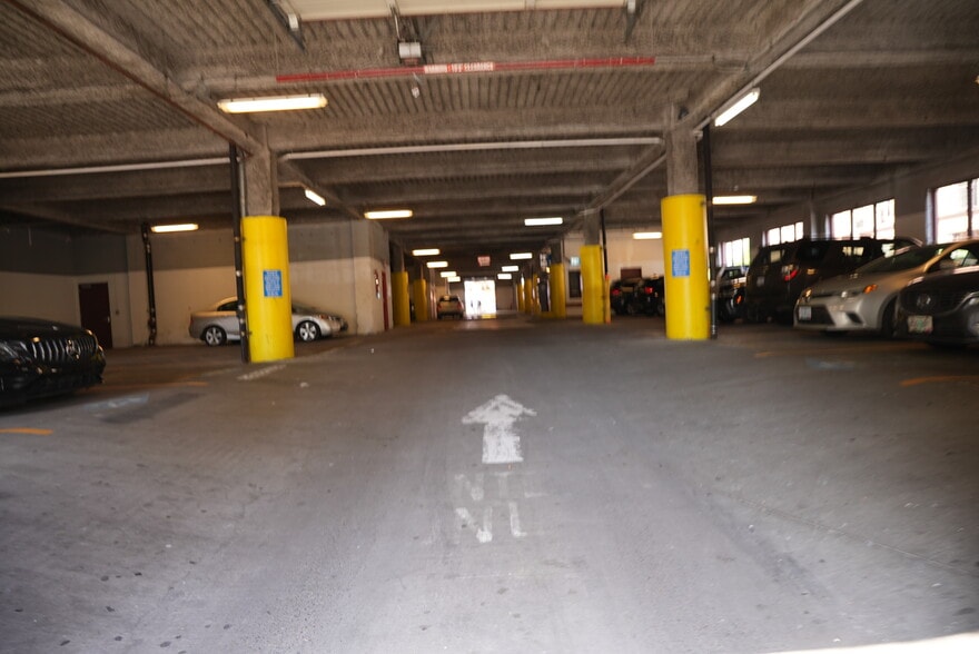 More Photos Of 222 SW Pine St, Portland Apartments For Sale