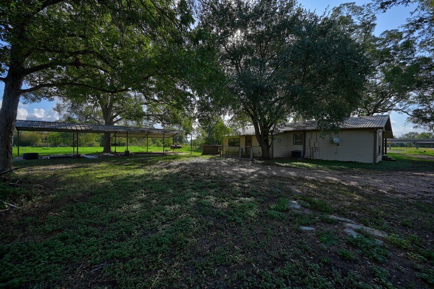 More Photos Of 15650 U.S. 290, Burton Land For Sale