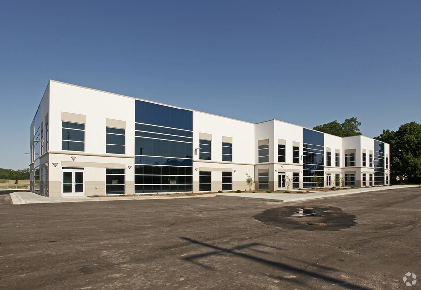 Primary Photo Of 3201 Pine Tree Rd, Lansing Warehouse For Lease