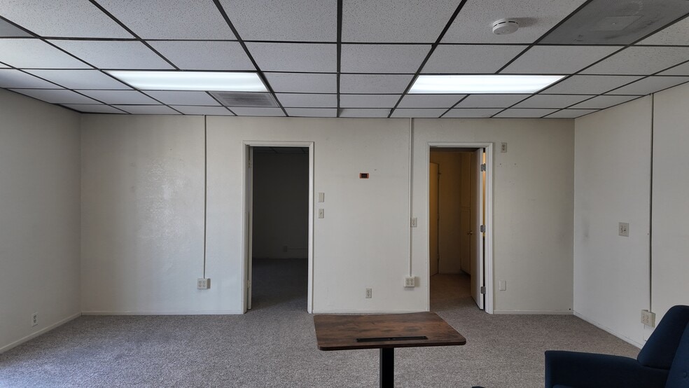 More Photos Of 45030 Trevor Ave, Lancaster Service For Sale