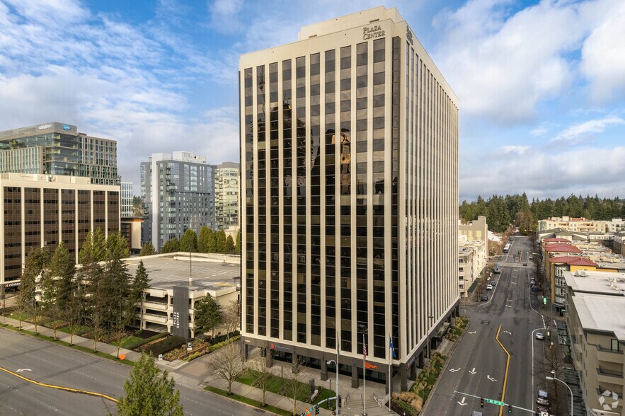 More Photos Of 10900 NE 8th St, Bellevue Office For Lease