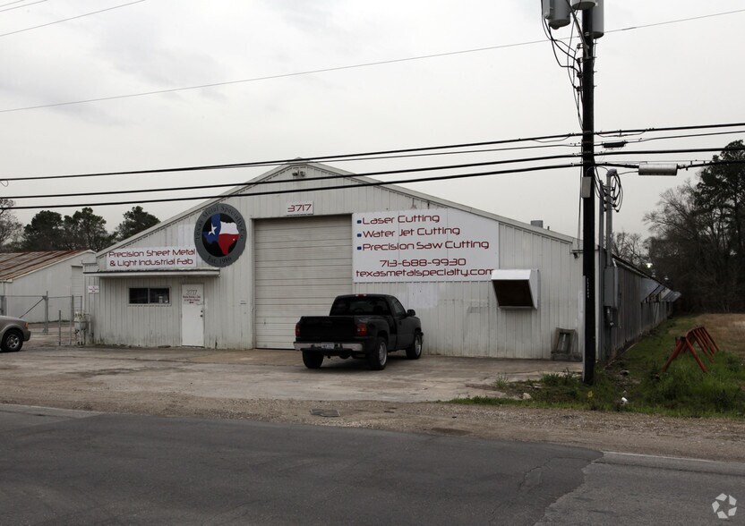More Photos Of 3717 Pinemont Dr, Houston Unknown For Lease