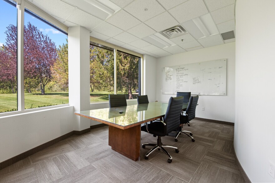 More Photos Of 5255 N Edgewood Dr, Provo Office For Lease