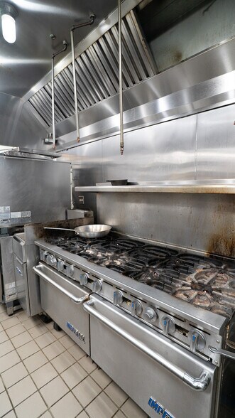 More Photos Of 43-75 NW 23rd St, Miami General Retail For Lease