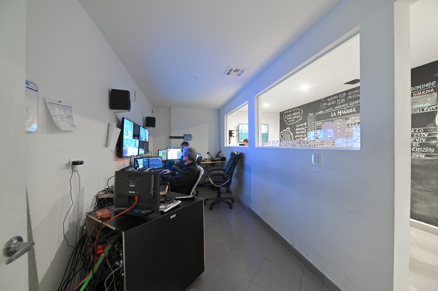 More Photos Of 7770 NW 46th St, Doral Warehouse For Sale